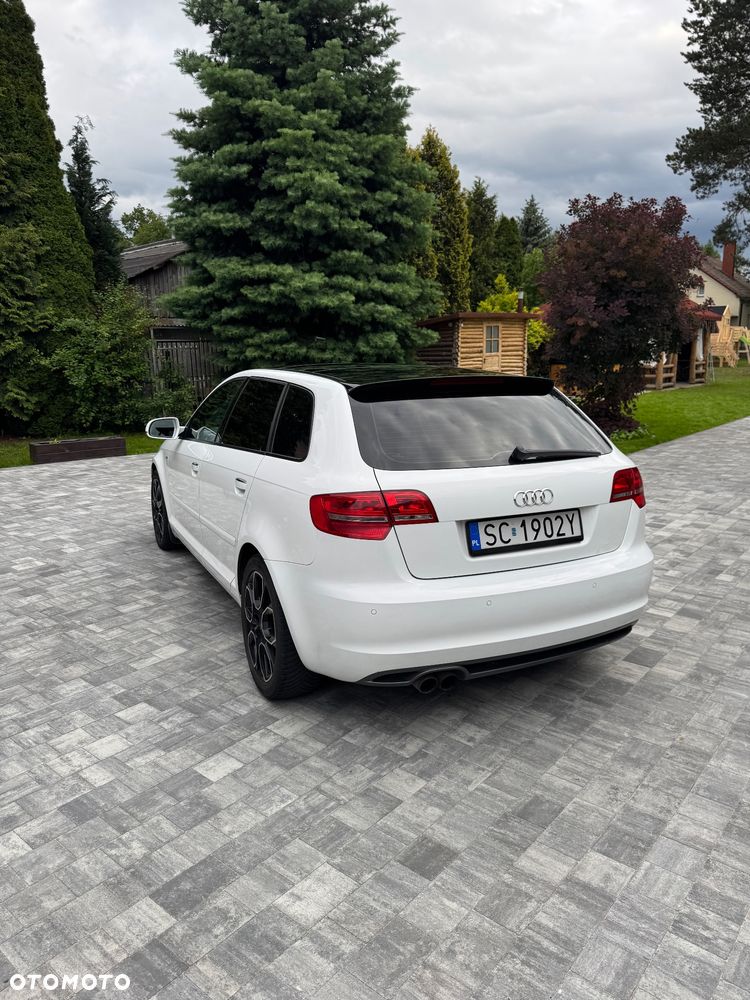 Audi A3 Sportback 1.8 TFSI S tronic S line Sportpaket - 4