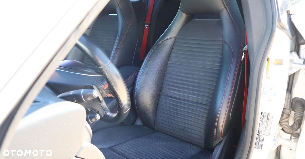 Mercedes-Benz CLA - 14