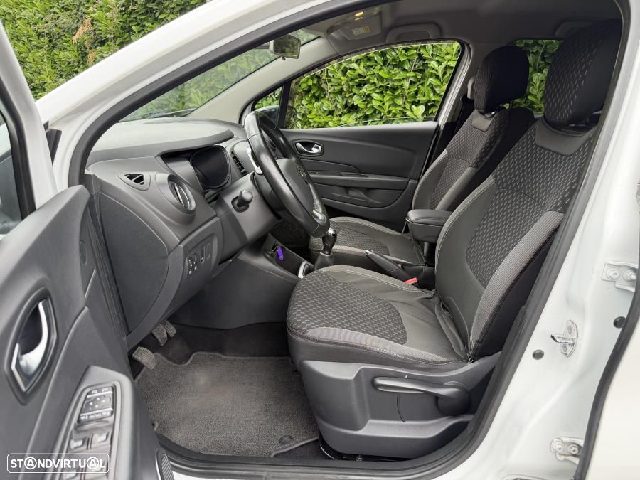 Renault Captur 0.9 TCE Exclusive - 11