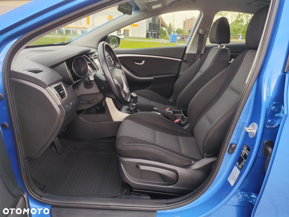 Hyundai i30 blue 1.4 Classic - 7