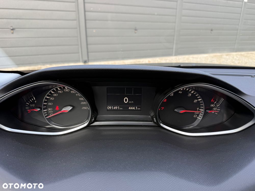 Peugeot 308 - 26