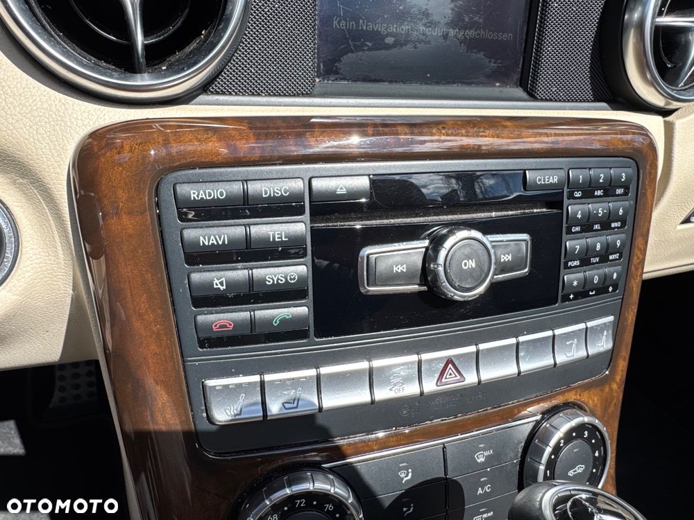 Mercedes-Benz SLK 250 (BlueEFFICIENCY) 7G-TRONIC - 19