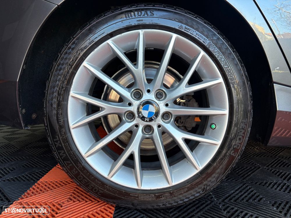 BMW 116 d Sport Line - 25