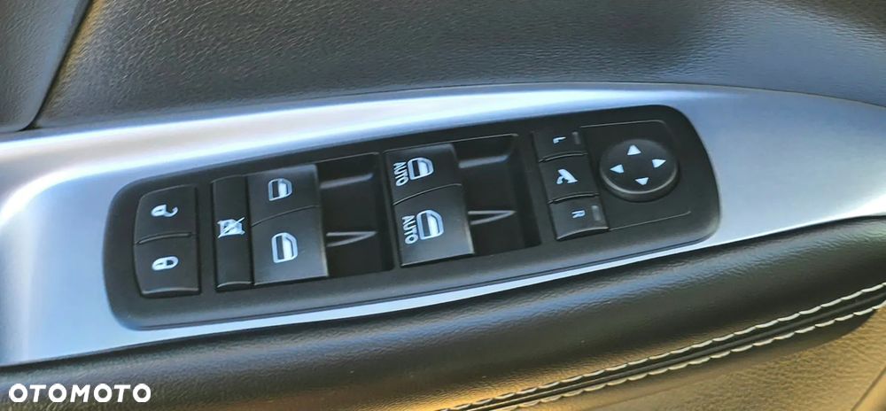 Fiat Freemont 2.0 Multijet 16V DPF Automatik Allrad Black Code - 19
