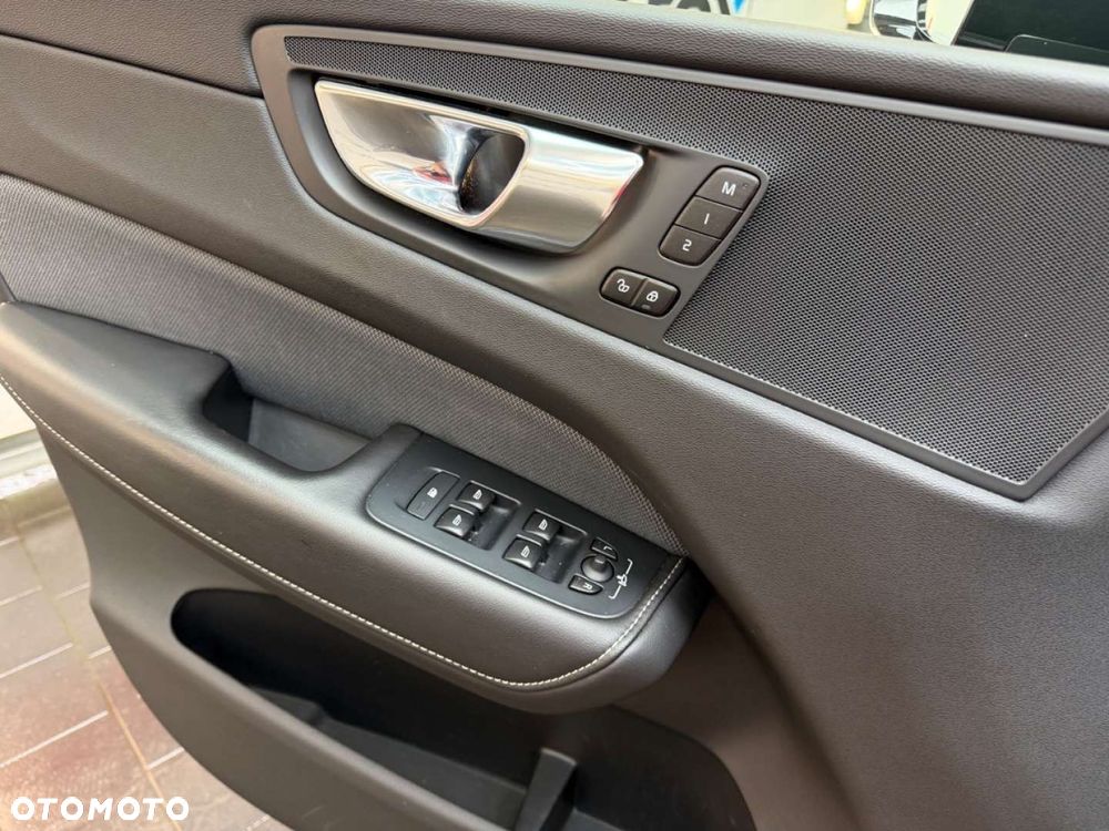 Volvo XC 60 - 22