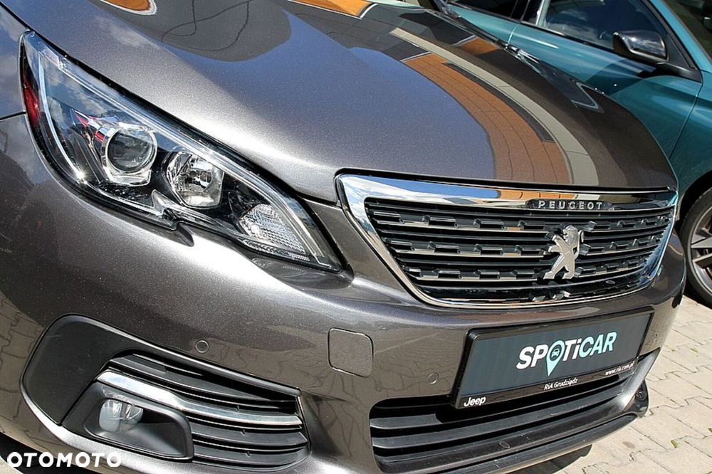 Peugeot 308 1.2 PureTech Allure S&S - 11