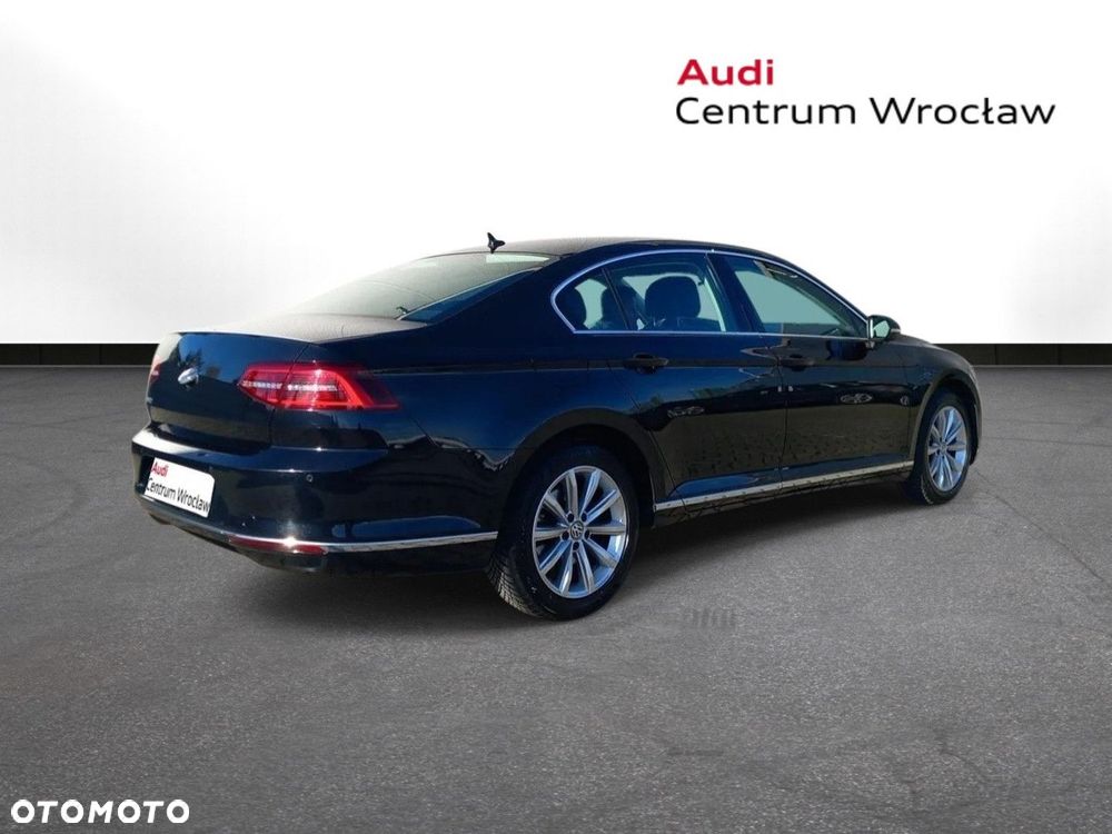 Volkswagen Passat - 5