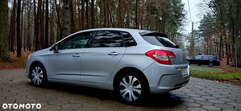 Citroën C4 e-HDi 110 Exclusive - 4