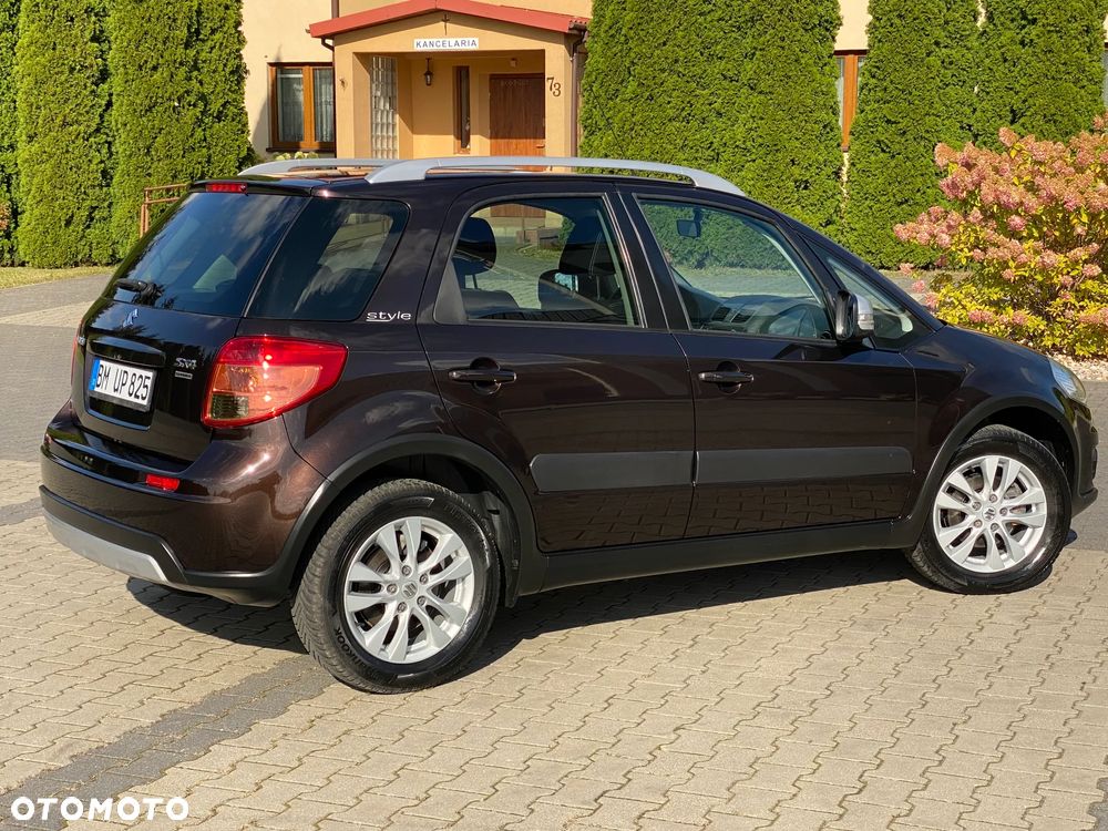 Suzuki SX4 1.6 Comfort Plus - 13