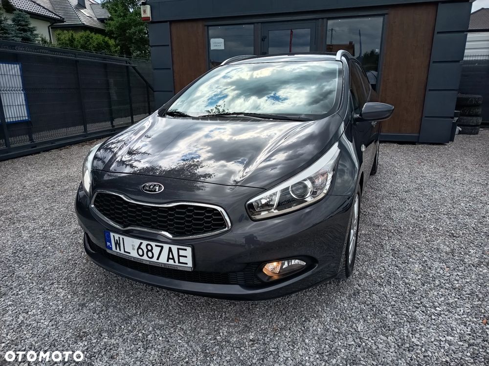 Kia Ceed 1.4 CVVT Dream-Team Edition - 1