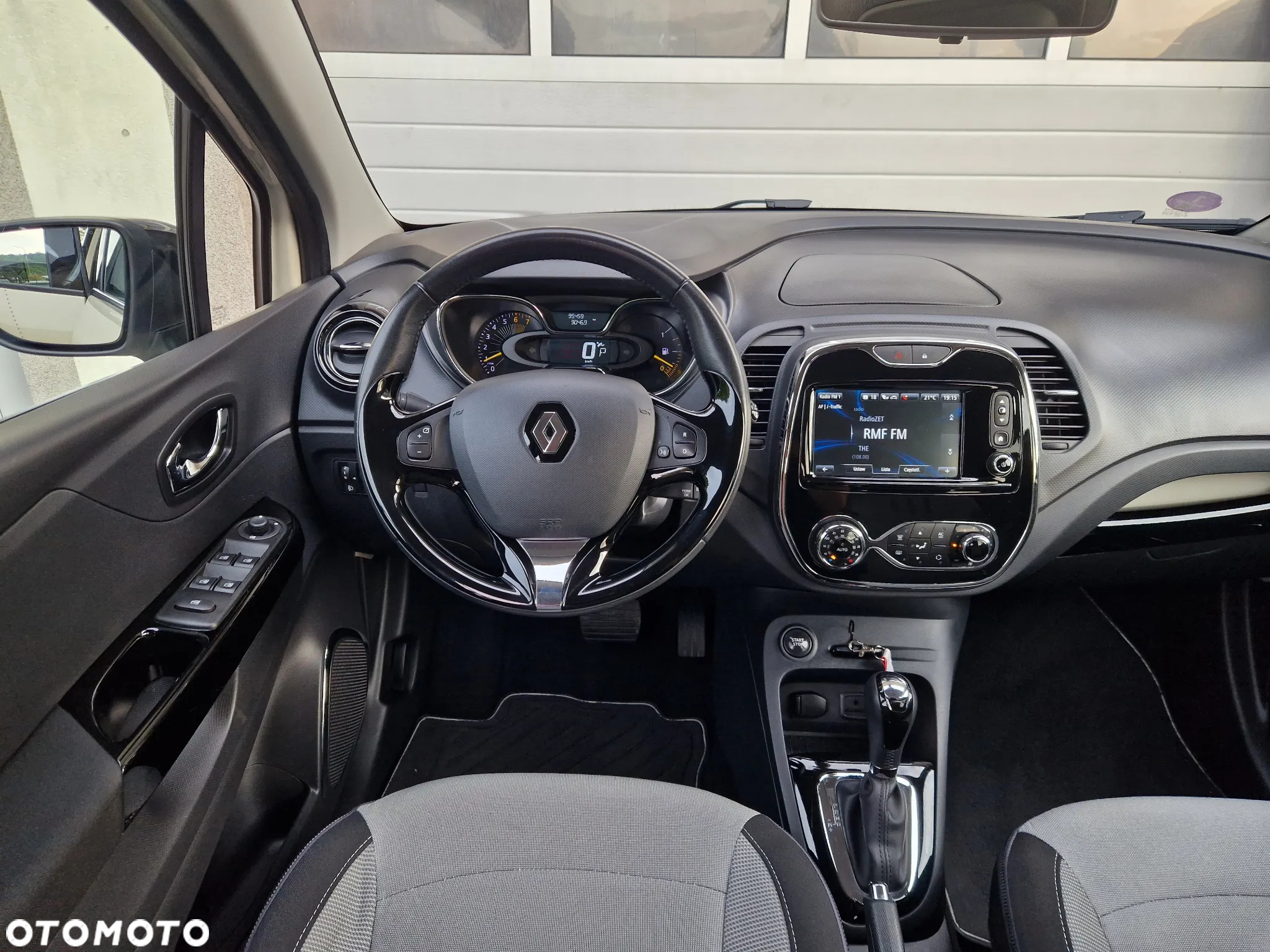 Renault Captur 1.2 TCe Intens EDC - 26