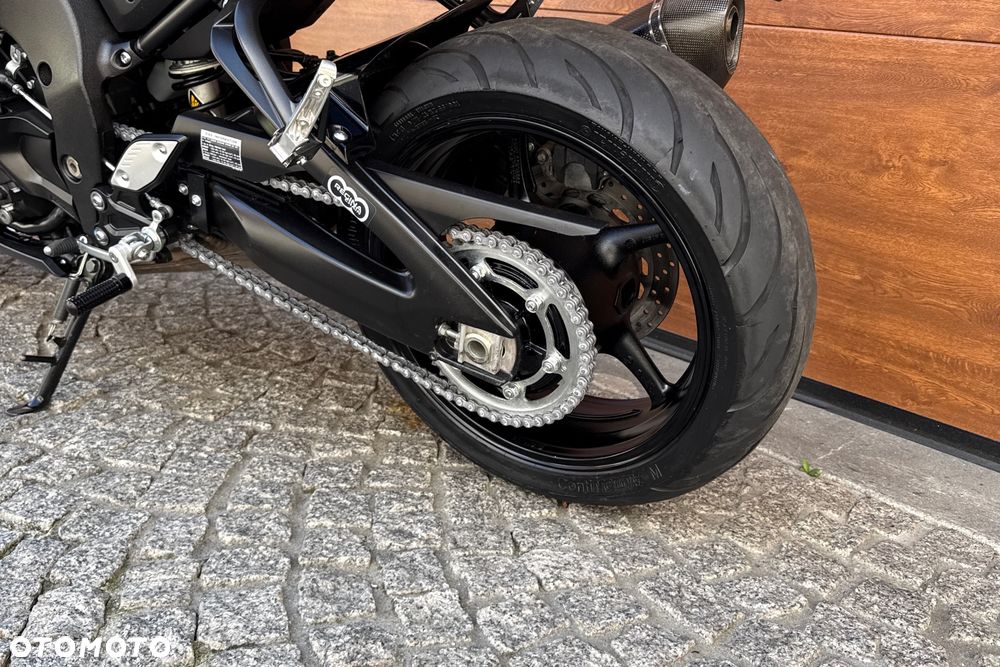 Yamaha FZ8 - 24