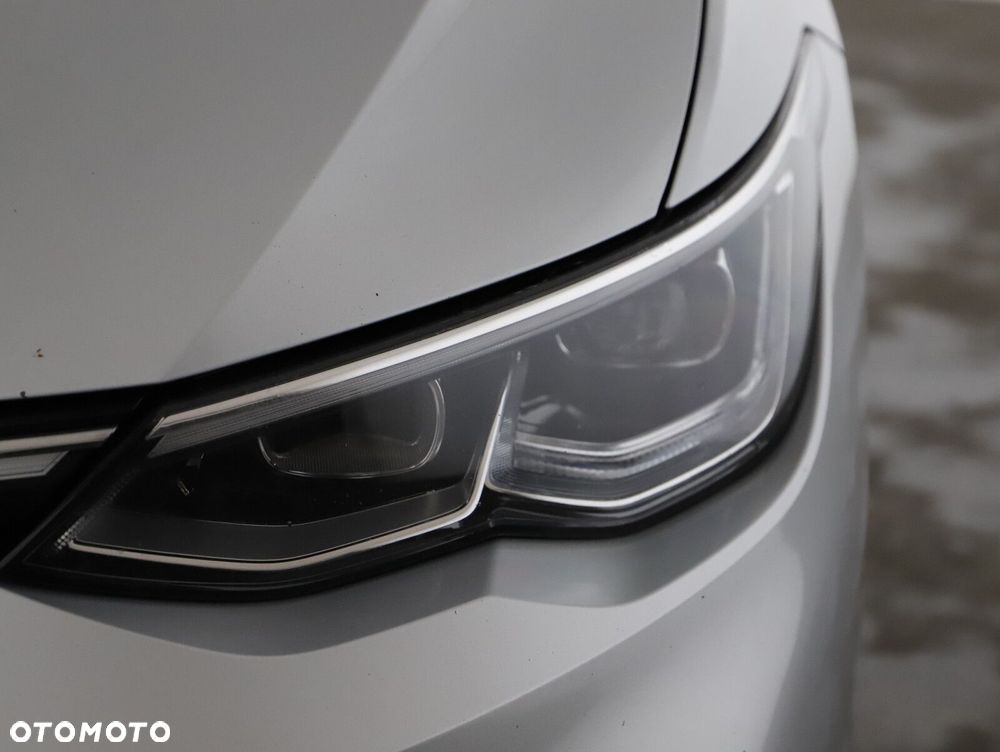 Volkswagen Golf - 27