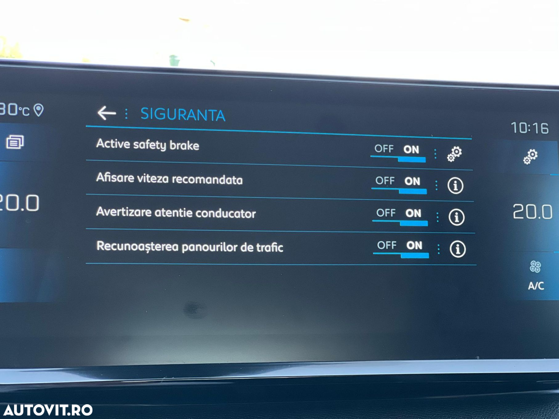 Peugeot 3008 1.2 PureTech 130 EAT8 Active Pack - 25
