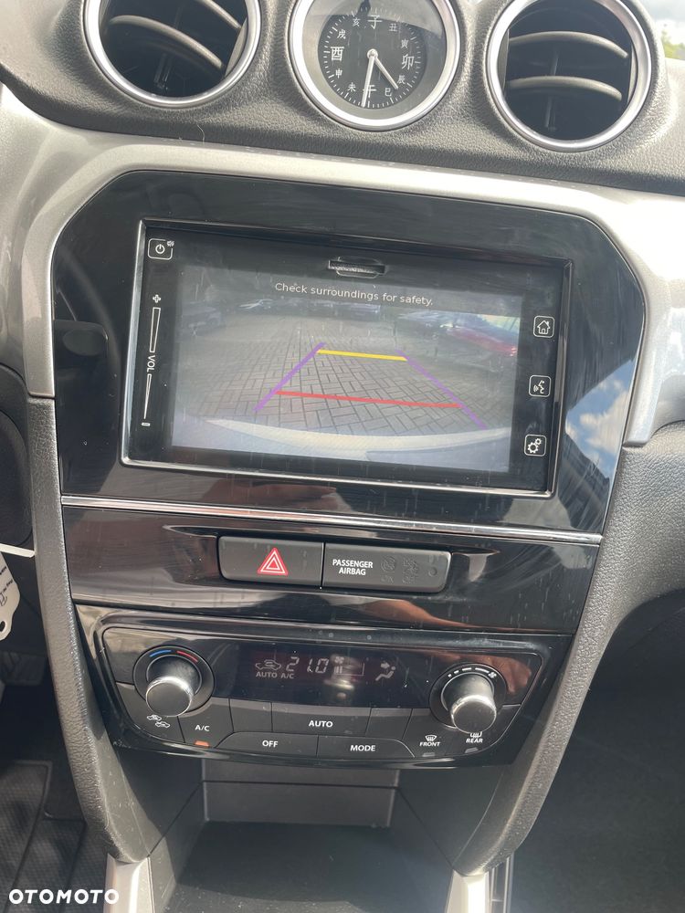 Suzuki Vitara 1.6 DDiS (4x4) Allgrip Comfort+ - 8