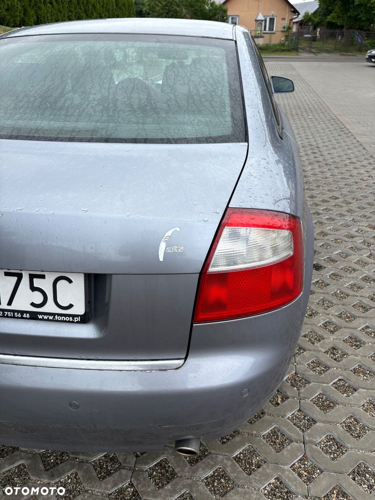Audi A4 Limousine - 7