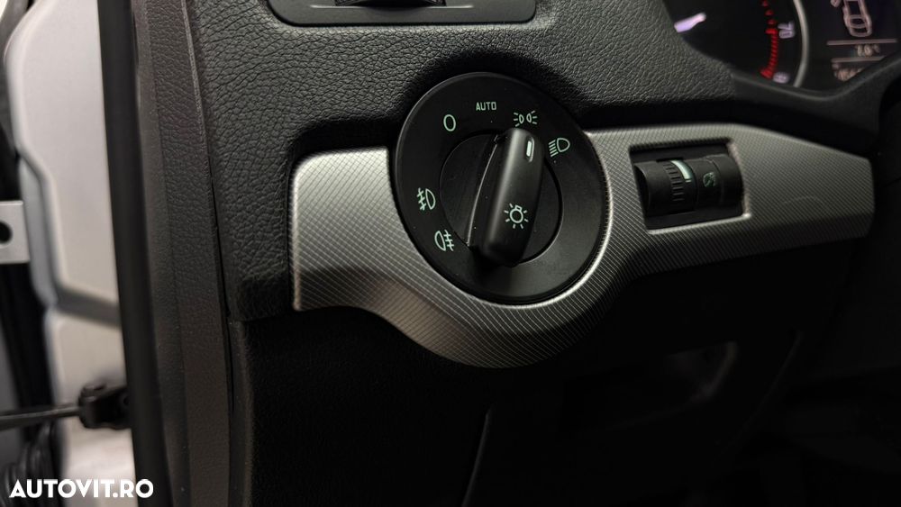 Skoda Octavia 1.2 TSI ACTIVE - 22