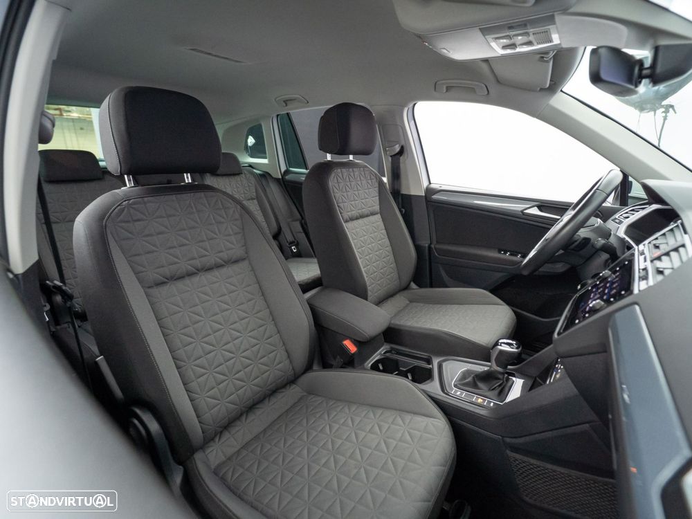 VW Tiguan 1.4 TSI eHybrid Conceptline DSG - 38