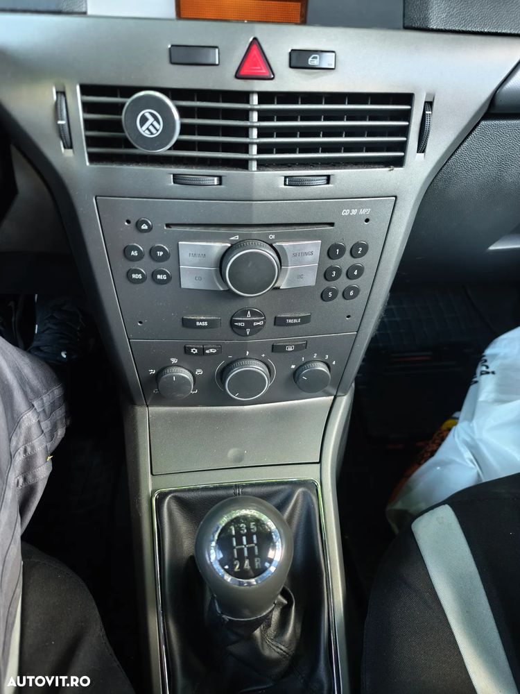 Opel Astra 1.7 CDTI Cosmo - 8