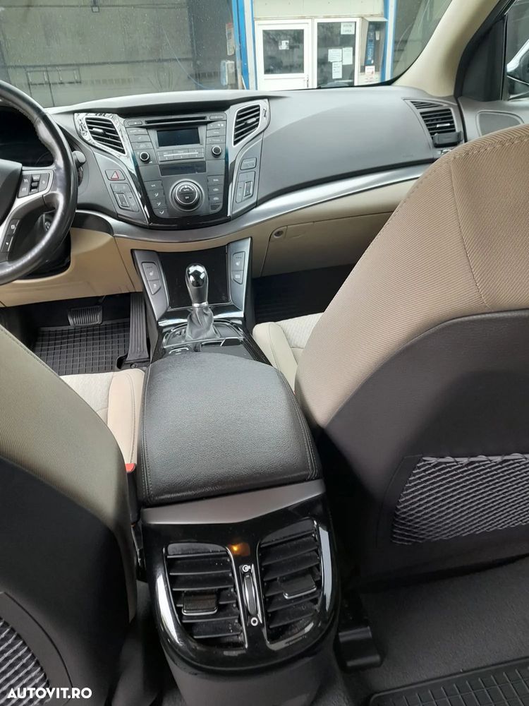 Hyundai i40 1.7 CRDI CW 7DCT ISG Supreme Pack+ - 9