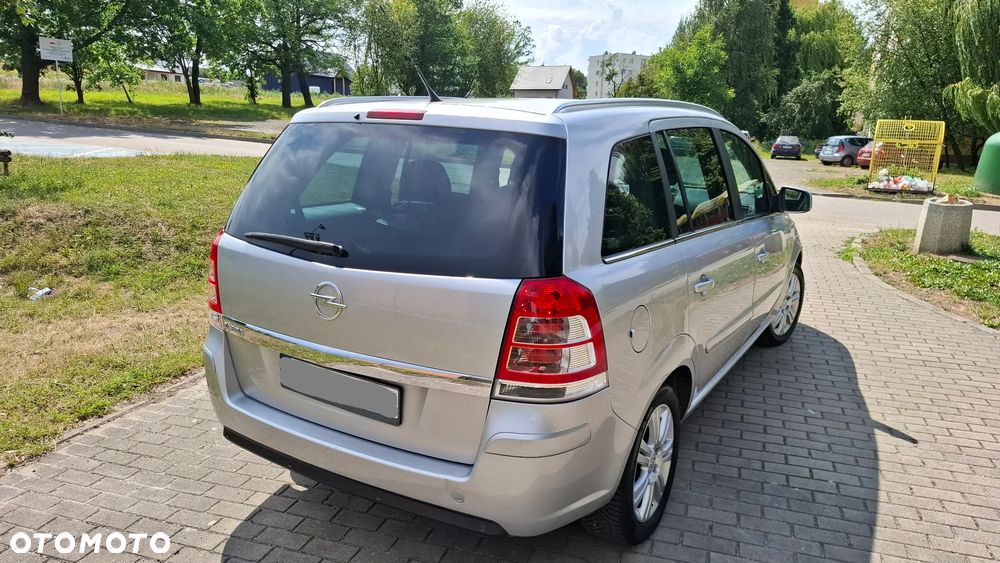 Opel Zafira 1.8 Edition Plus - 3