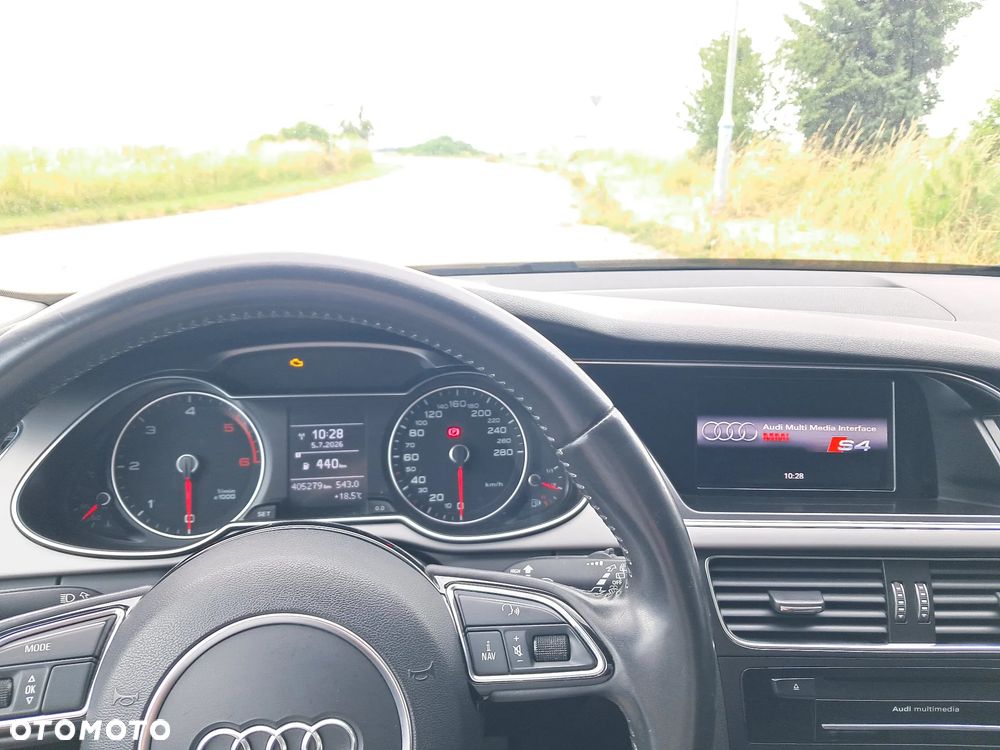 Audi A4 Avant - 12