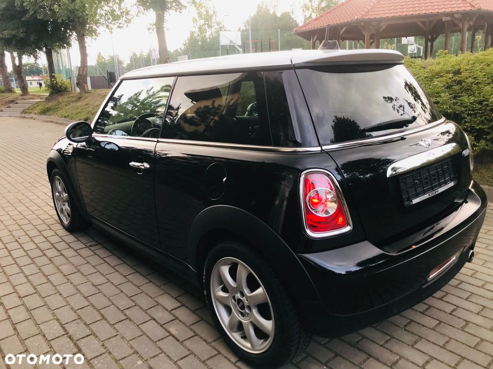 MINI Cooper Standard - 3