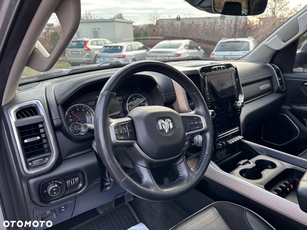 RAM 1500 Quad Cab Laramie - 14