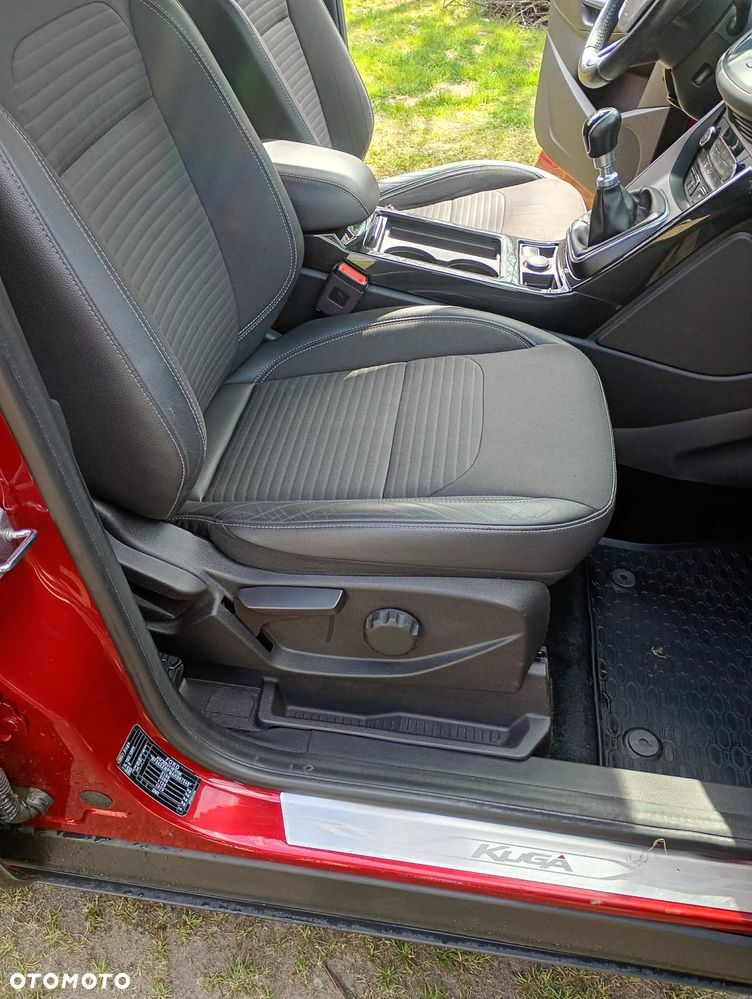 Ford Kuga 1.5 TDCi FWD Titanium - 10