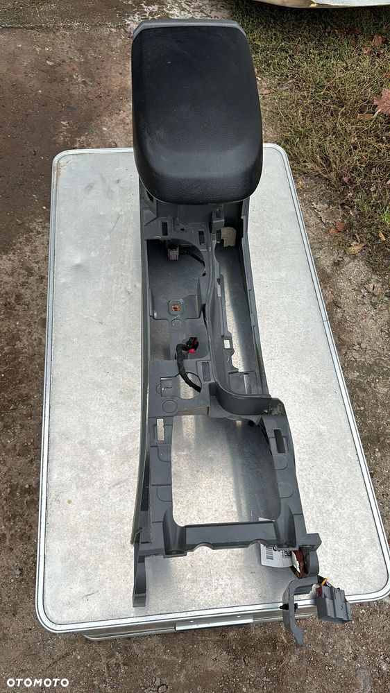 tunel środkowy podłokietnik EU FORD FOCUS MK2 08-11 - 4