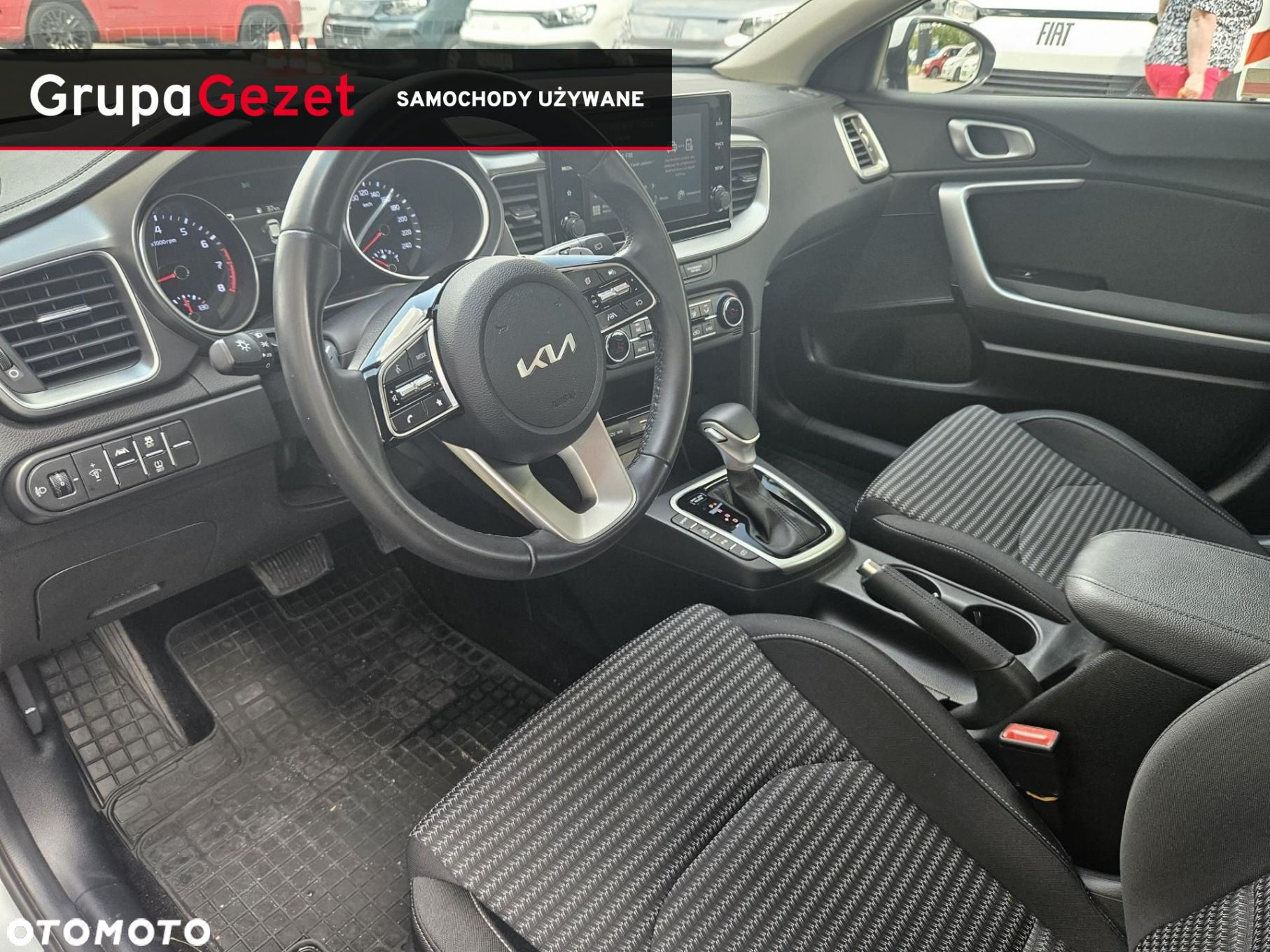 Kia Ceed - 9