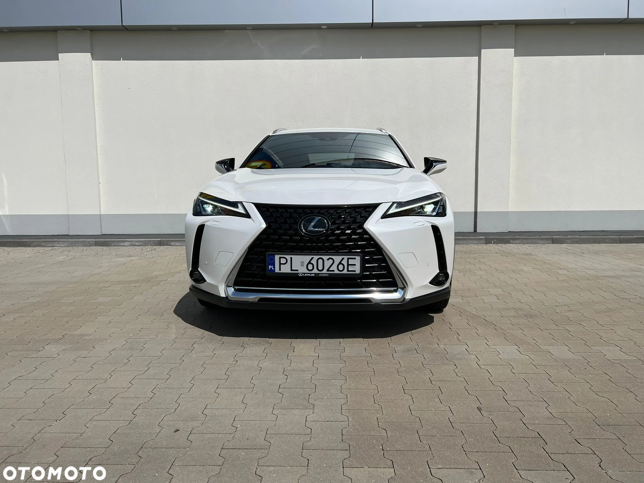 Lexus UX - 3