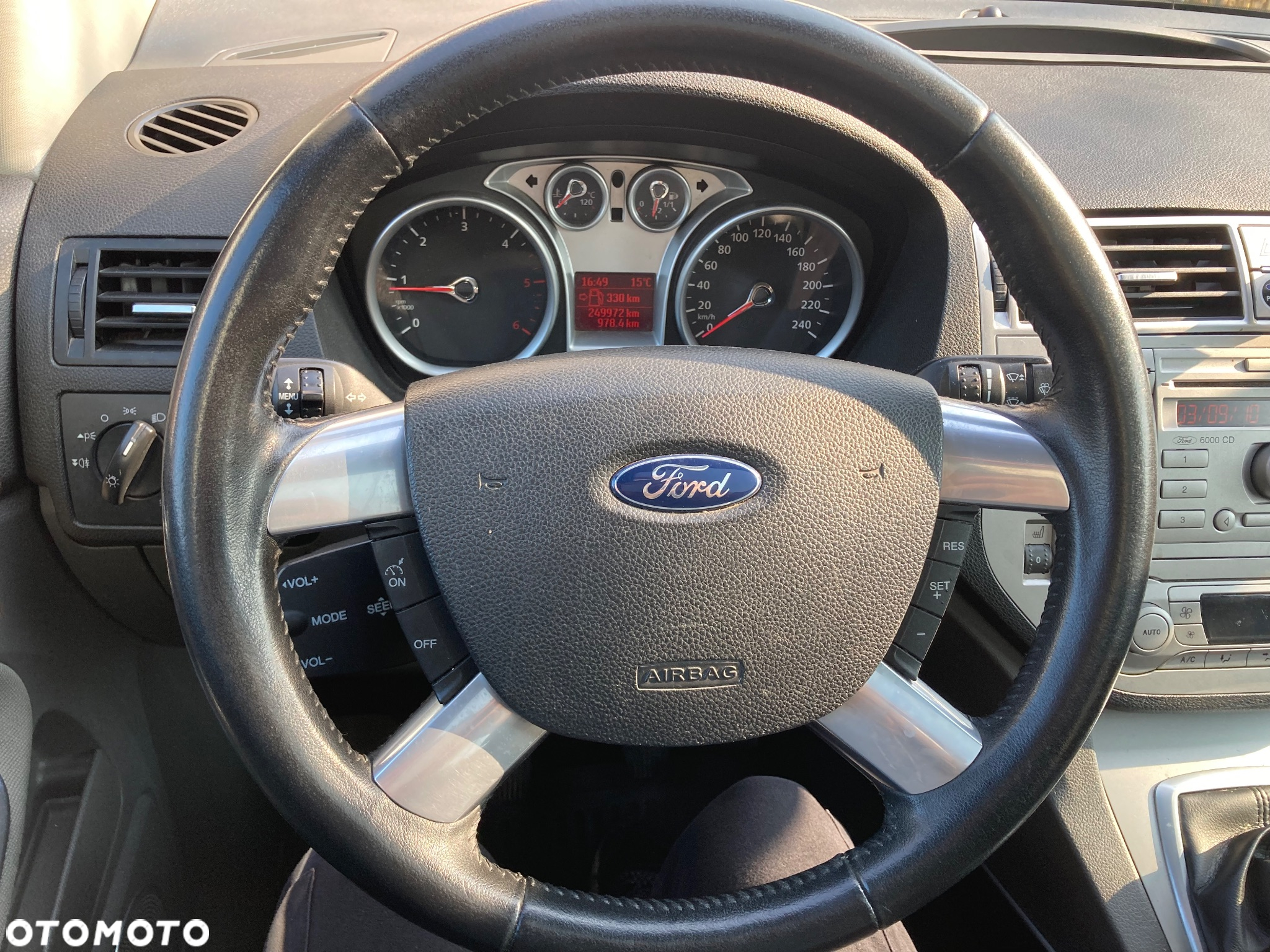 Ford Kuga 2.0 TDCi 4x4 Titanium - 13