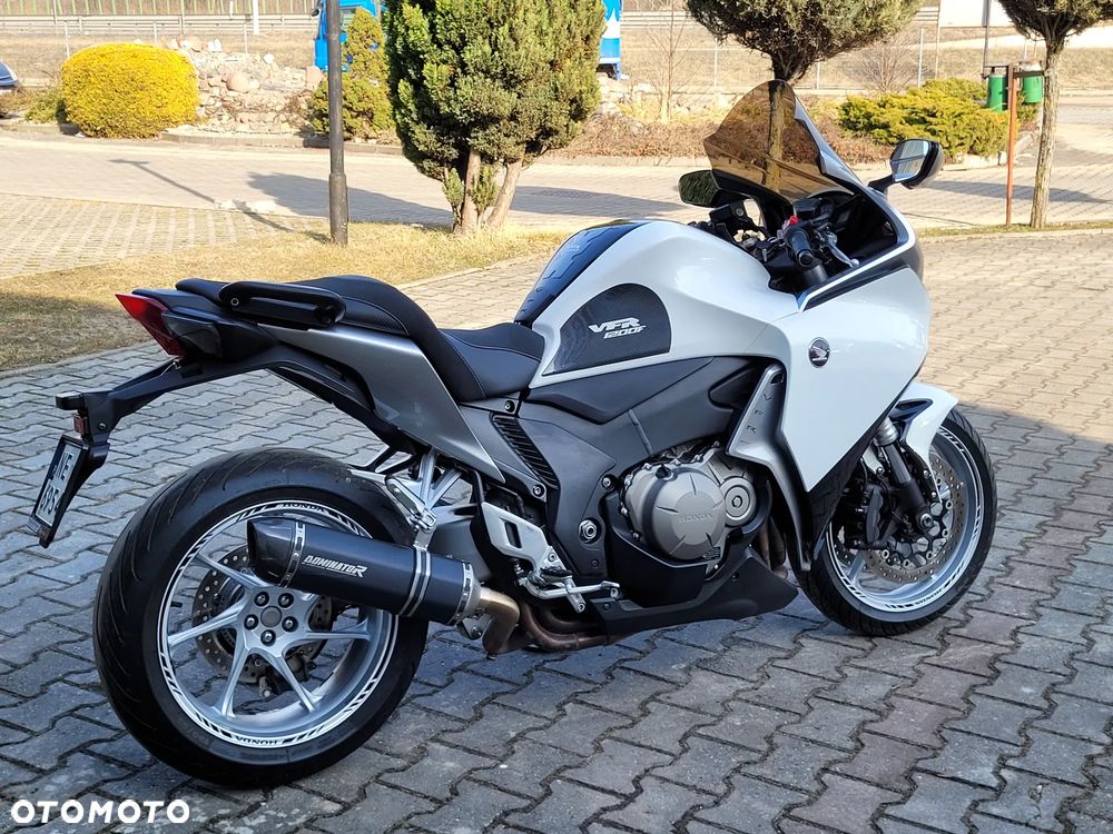 Honda VFR - 30