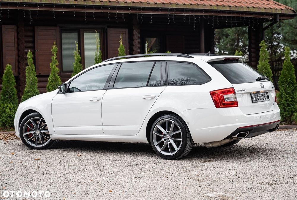 Skoda Octavia 2.0 TSI RS DSG - 10