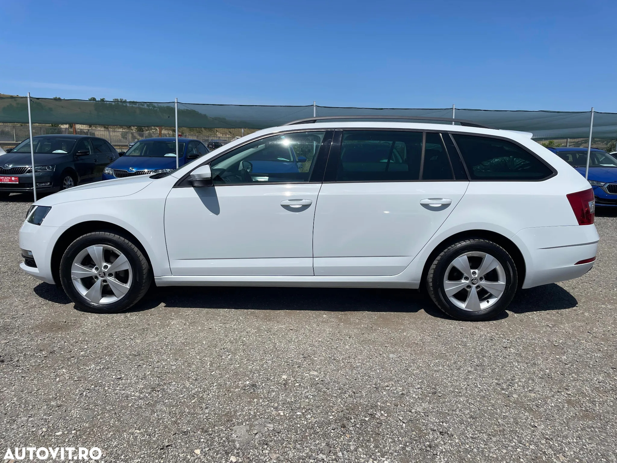 Skoda Octavia Combi Diesel 1.6 TDI Style - 11