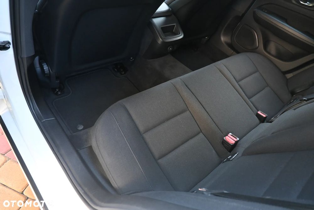 Volvo V60 B3 B Momentum - 23