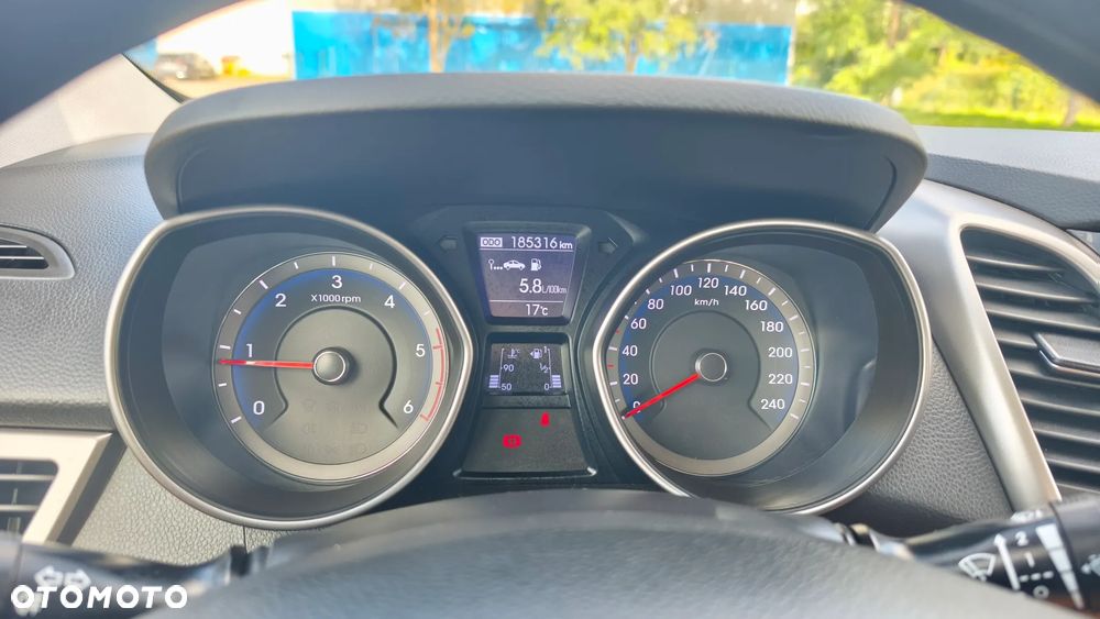 Hyundai i30 1.6 CRDi Classic - 8