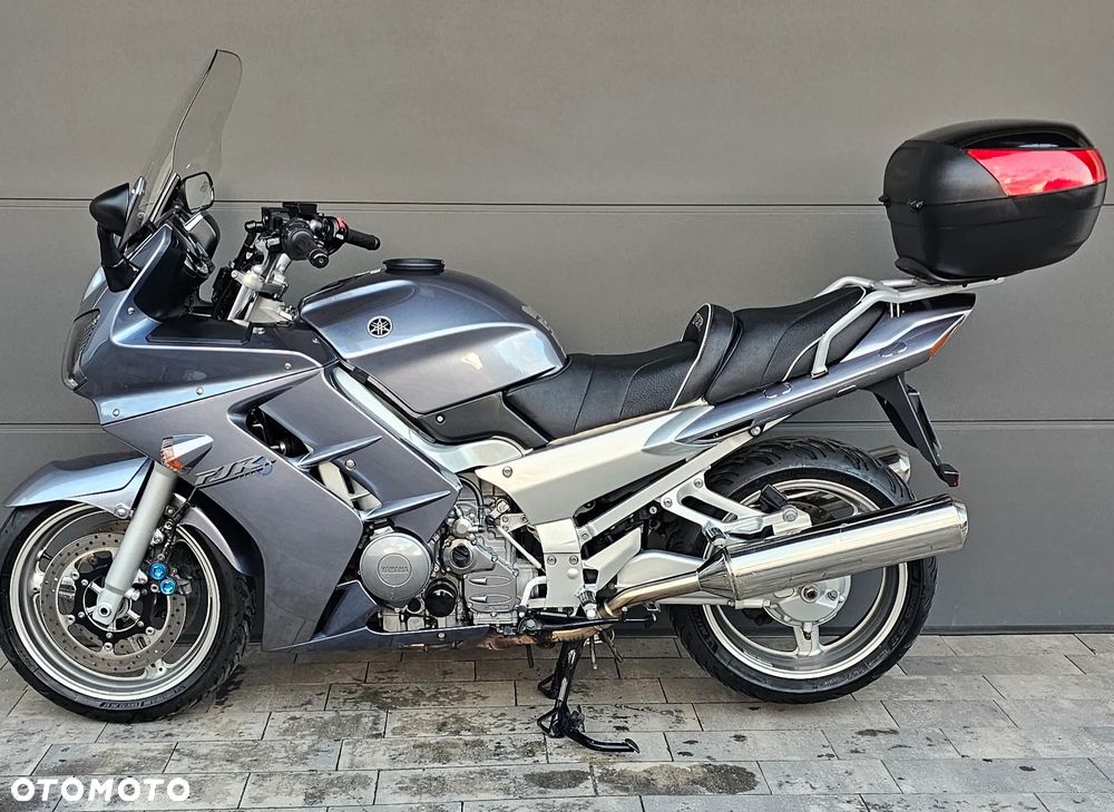 Yamaha FJR - 7