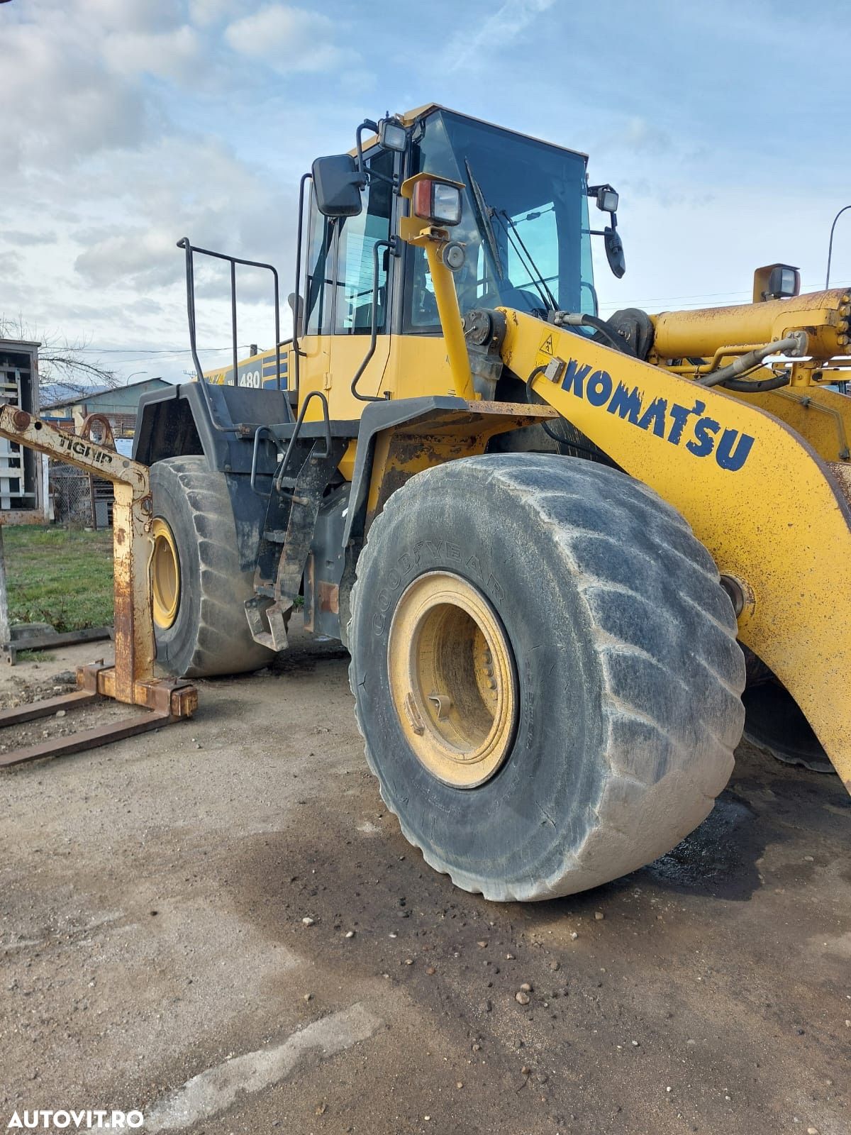 Komatsu WA480 - 1
