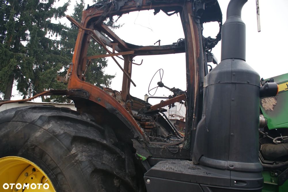 John Deere 8320R - 20