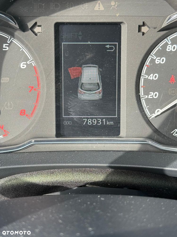 Toyota Yaris 1.5 Premium - 15