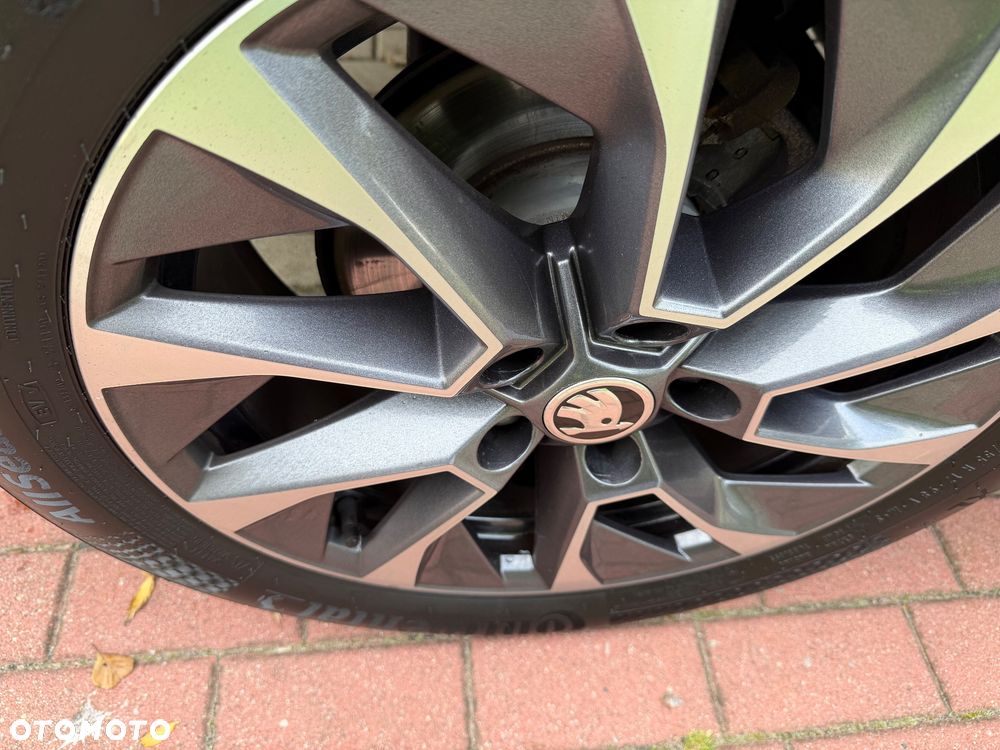 Skoda Karoq 1.5 TSI ACT DSG Drive 125 - 27
