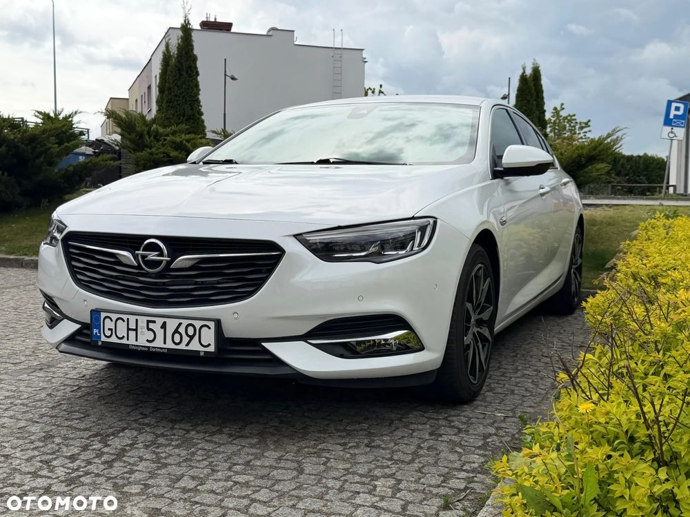 Opel Insignia ver-1-5-di-turbo - 12