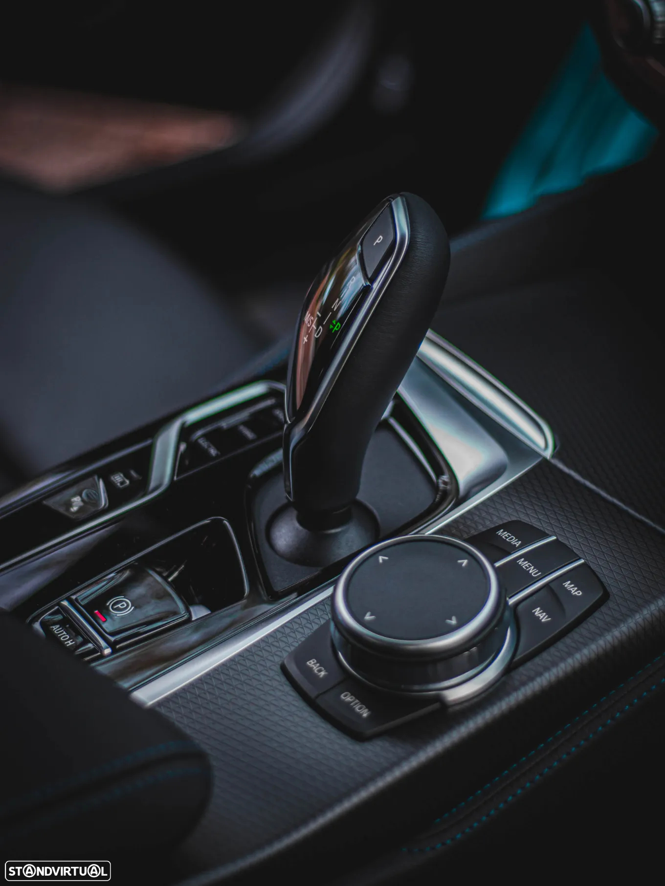 BMW 530 e Pack Desportivo M - 27