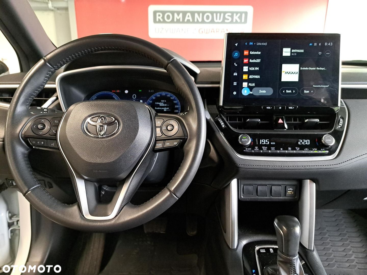 Toyota Corolla Cross - 18