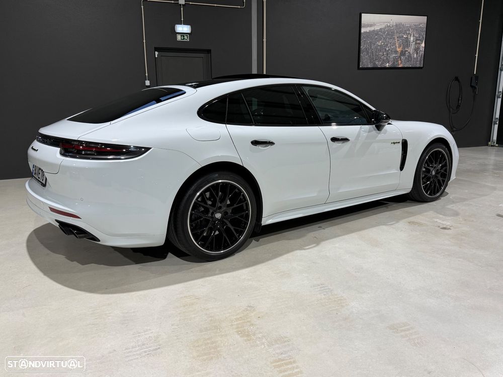 Porsche Panamera 4 E-Hybrid - 13