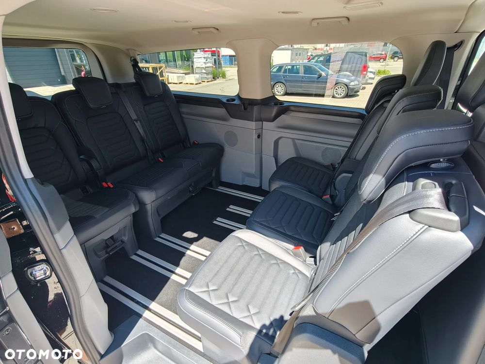 Ford Tourneo Custom 2.0 EcoBlue 320 L2 Titanium - 13
