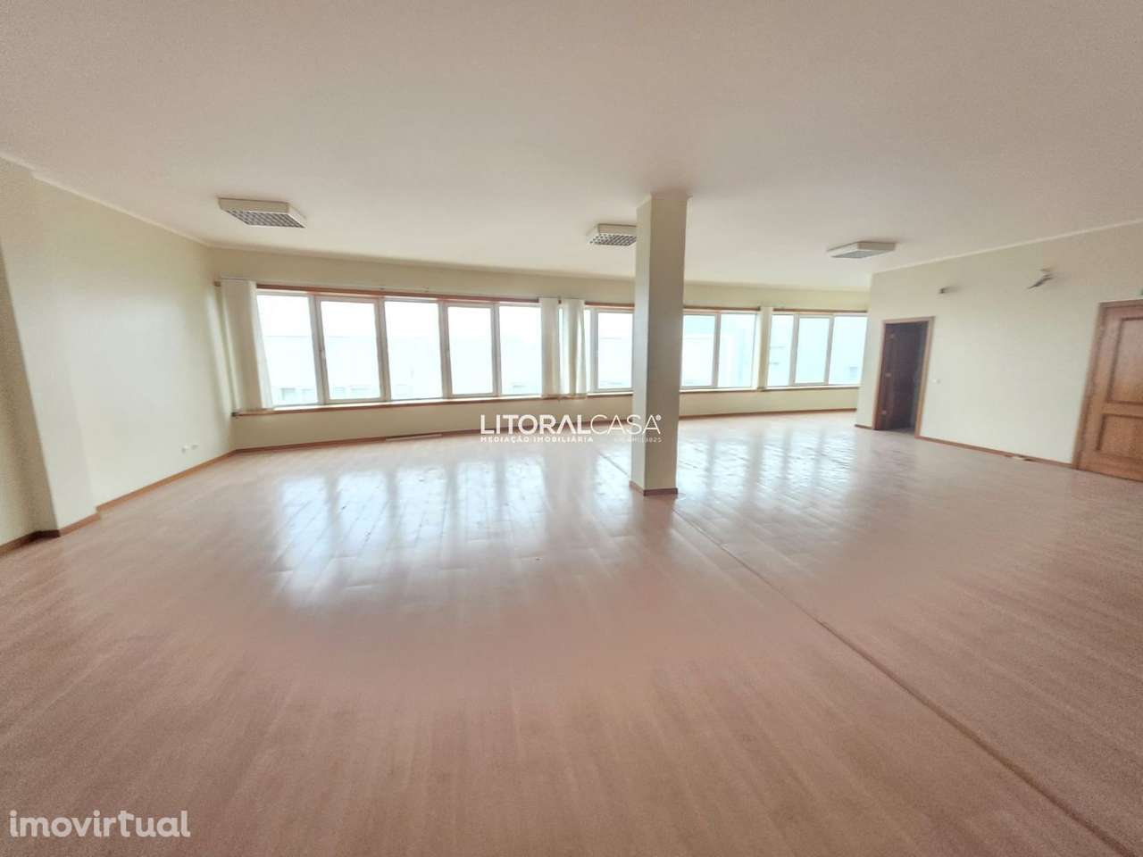 Escritório - Grande imagem: 4/13