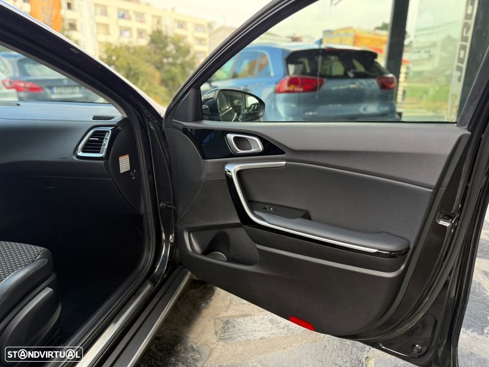 Kia XCeed 1.6 GDi PHEV Tech - 22